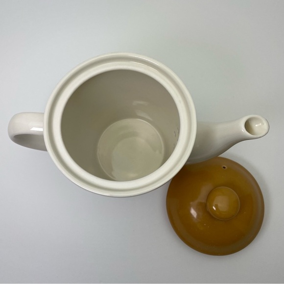 Vintage Tim Horton’s Tea Pot - Picture 13 of 13